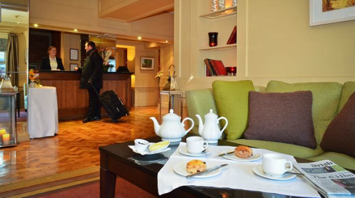 Lawlors Hotel Дангарван Экстерьер фото