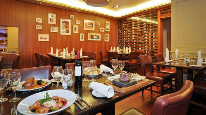 Lawlors Hotel Дангарван Экстерьер фото