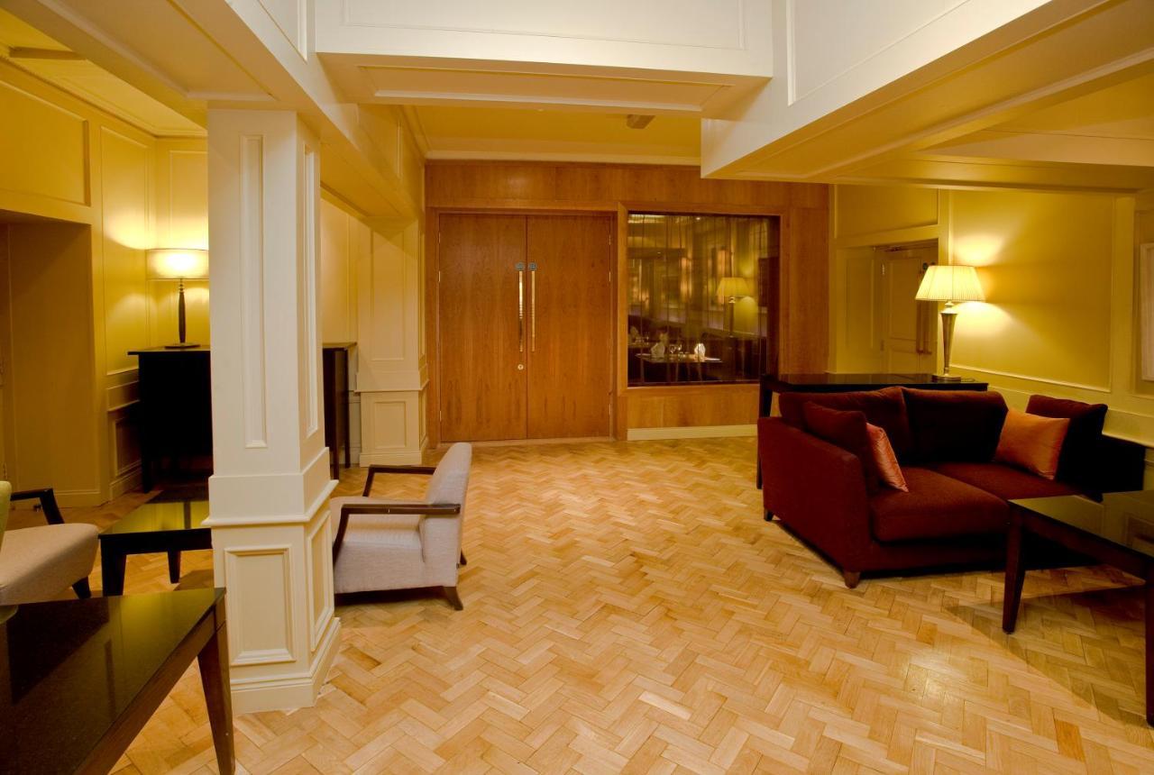 Lawlors Hotel Дангарван Экстерьер фото