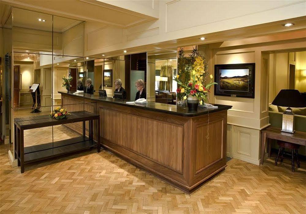 Lawlors Hotel Дангарван Экстерьер фото